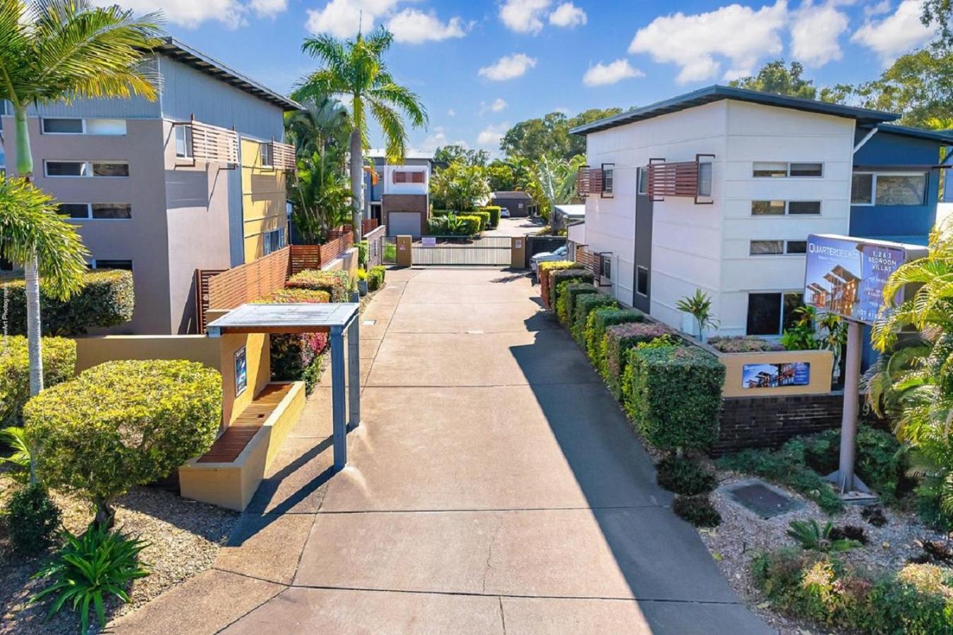 Quarterdecks Retreat Vila Urangan Exterior foto